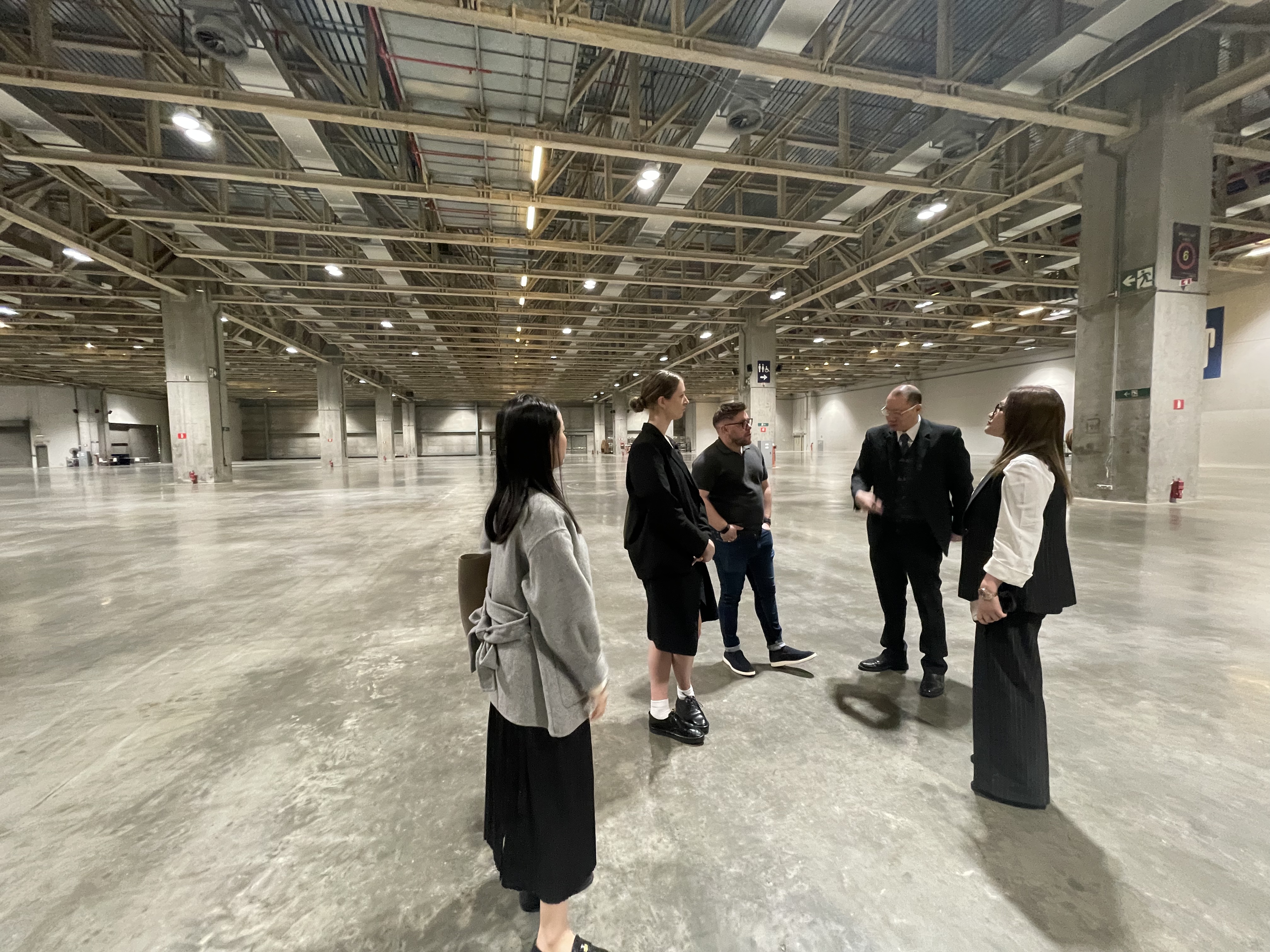 004：web+summit代表来澳考察会展场地.jpg