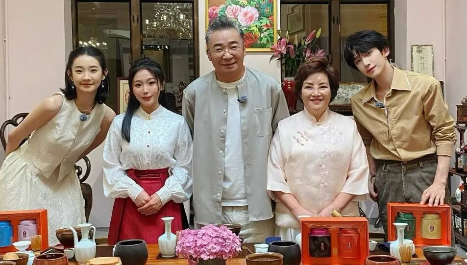 1760065536924299.jpg 0-2.jpg