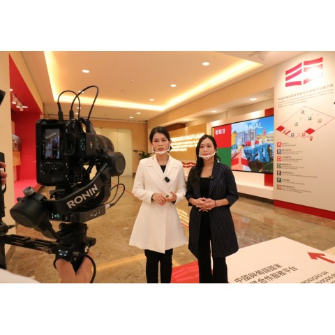 [2023/01/18] Pavilion of China-PSC Platform Promotes PSC Products through Live Streaming and Smart Vending Machines