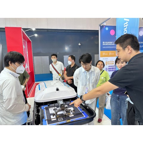 [Integração “Convenções e Exposições + Indústria”] Empresas tecnológicas de Macau e Hengqin associam-se ao mercado internacional no palco da 9.ª Feira Internacional de Tecnologia da China (Xangai)