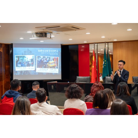  Arranque da economia da primeira loja: Promoção de investimento português e espanhol com recepção positiva