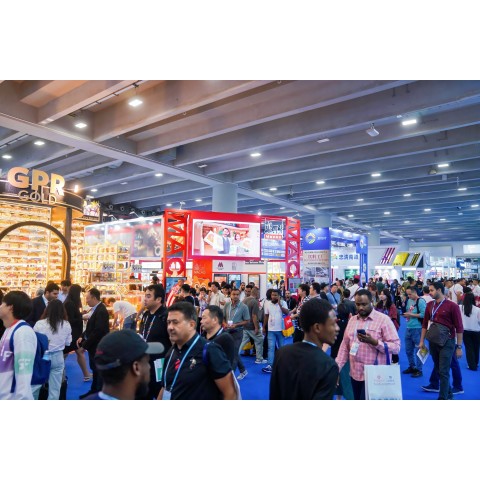  “Ampliar” os mercados internos e externos e aprofundar a cooperação na cadeia industrial