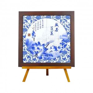 Quadro pequeno com azulejos de imagens de “Macau Património Mundial”