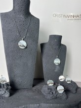 耳环2款: Earrings silver and mother of pearl (S及M码)
